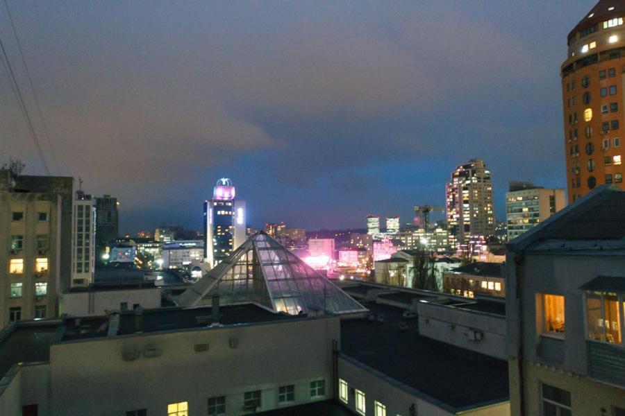 Hotrent City Deluxe Kiev Dış mekan fotoğraf