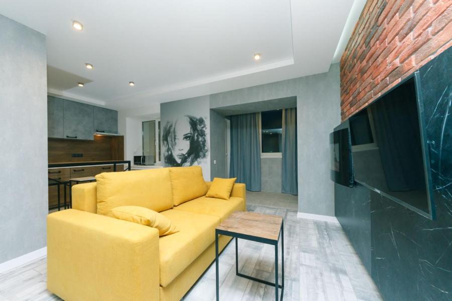 Hotrent City Deluxe Kiev Dış mekan fotoğraf